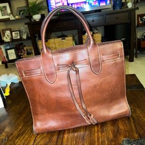 Dooney & Bourke Alto handbag, Made in Italy